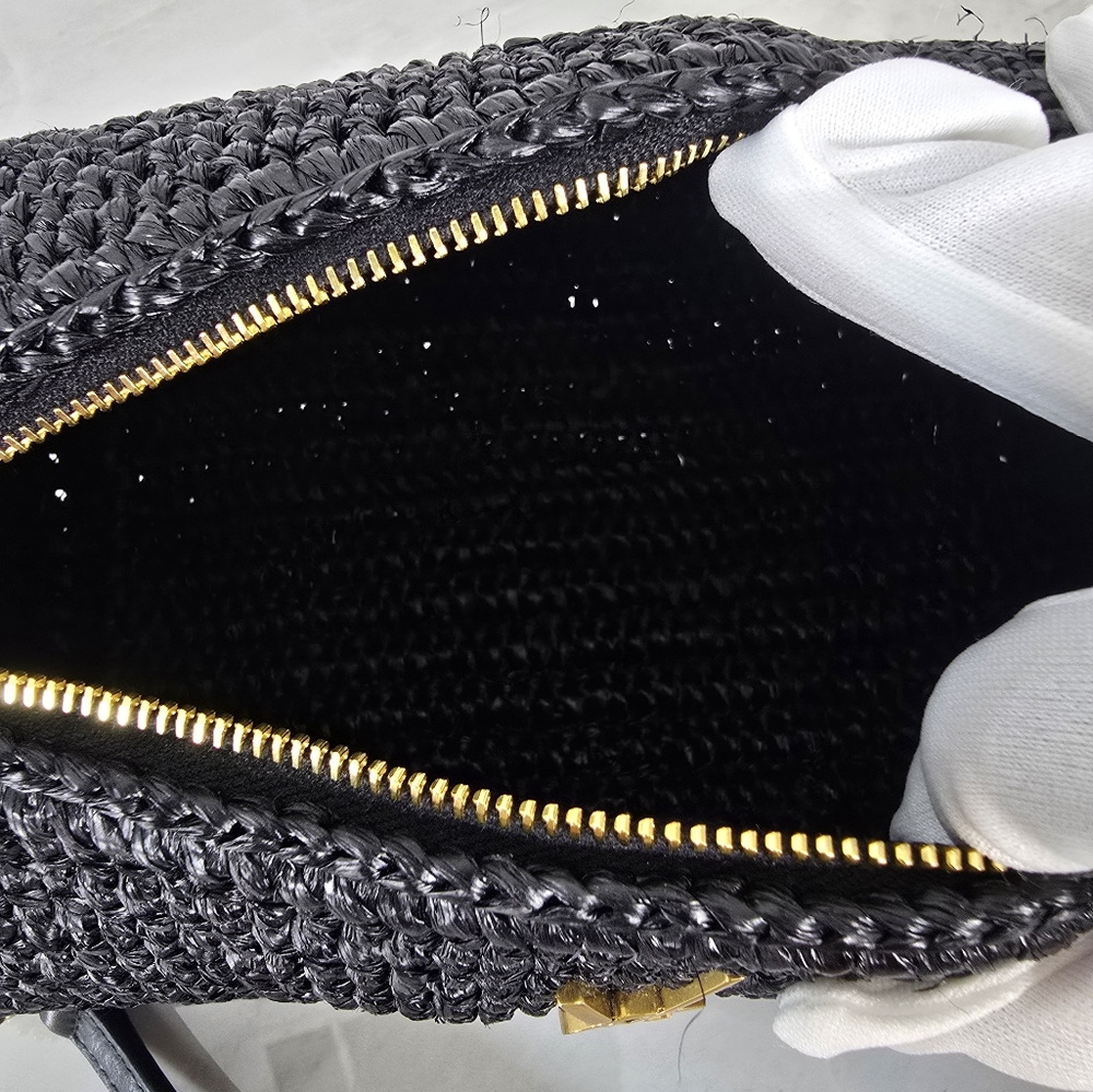 🔥RARE🔥Yves Saint Laurent Black Woven Raffia Shoulder Bag - Picture 4 of 10